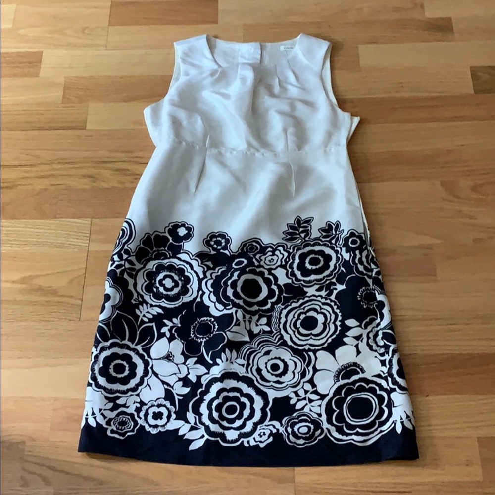Banana Republic silk dress Floral B&W